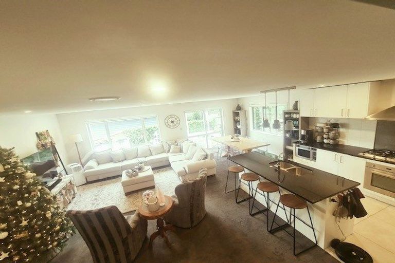 Photo of property in 6c Gibraltar Street, Howick, Auckland, 2014