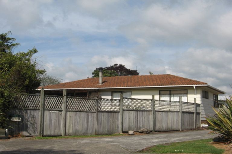 Photo of property in 15 Matthew Place, Kawaha Point, Rotorua, 3010