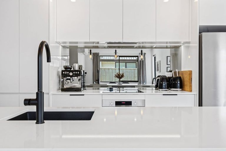 Photo of property in 1 Stonyer Street, Woodend, 7610