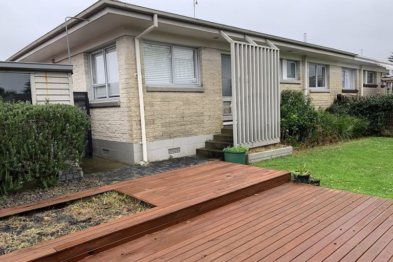 Photo of property in 2/6 Olena Avenue, Sunnyhills, Auckland, 2010