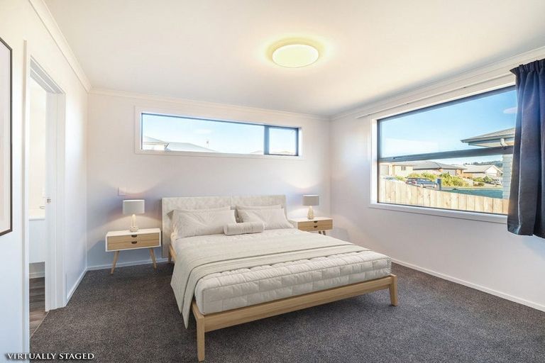 Photo of property in 33 Grandvista Drive, Green Island, Dunedin, 9018