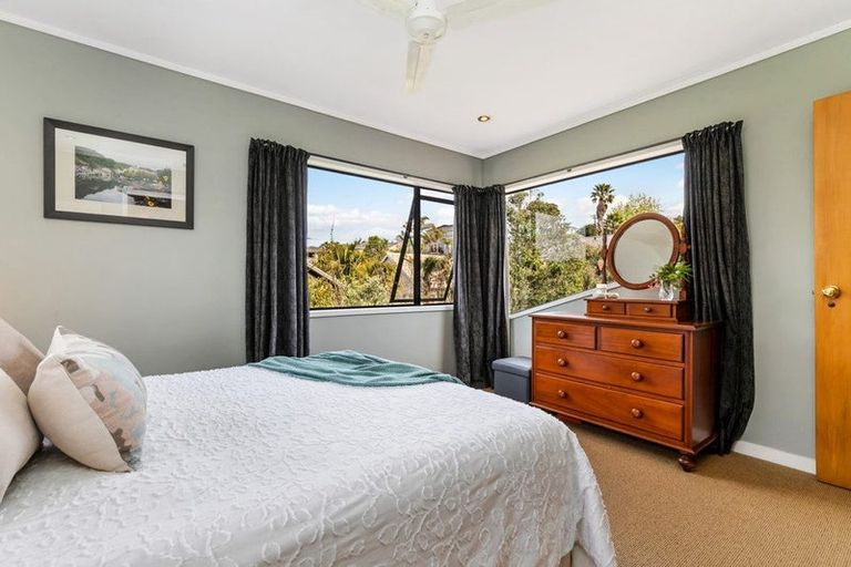 Photo of property in 2/41 Lyons Avenue, Murrays Bay, Auckland, 0630