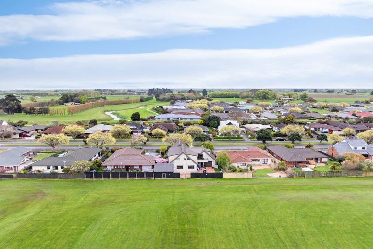 Photo of property in 113 John F Kennedy Drive, Milson, Palmerston North, 4414