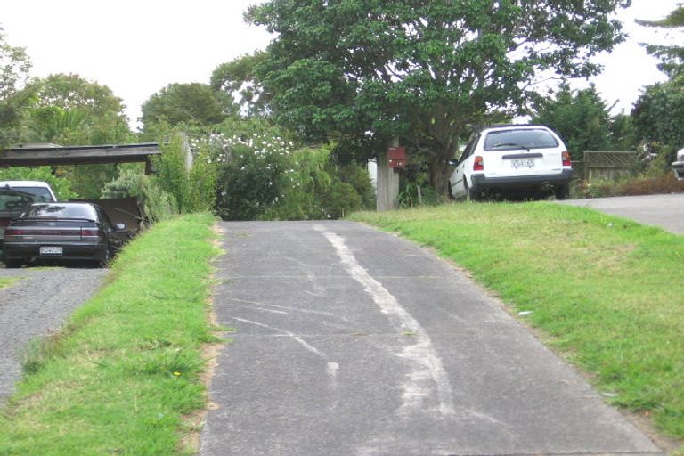 Photo of property in 10 Mona Vale, West Harbour, Auckland, 0618