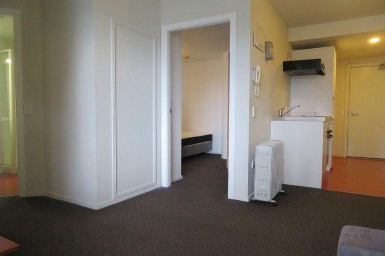 Photo of property in Orange Apartments/victoria Centr, 701/169 The Terrace, Wellington Central, Wellington, 6011