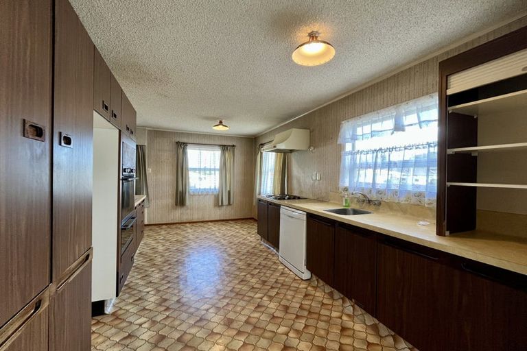 Photo of property in 20 Eddowes Street, Manurewa, Auckland, 2102