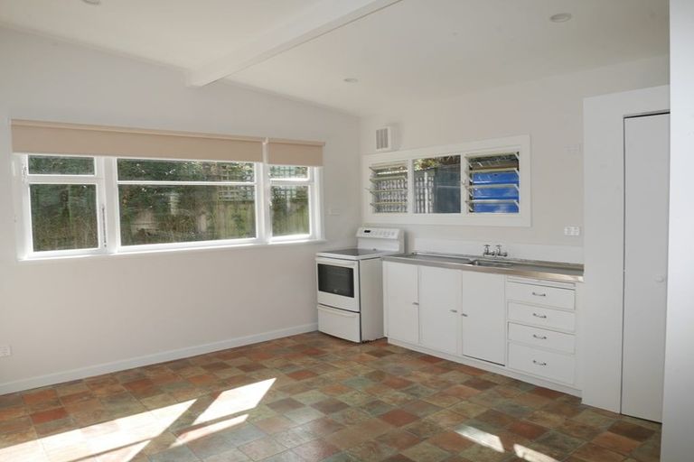 Photo of property in 74 Matai Road, Raumati South, Paraparaumu, 5032