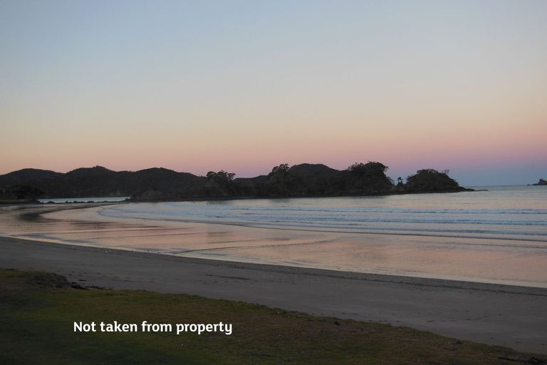 Photo of property in 18 Motutara Road, Oakura, Hikurangi, 0184