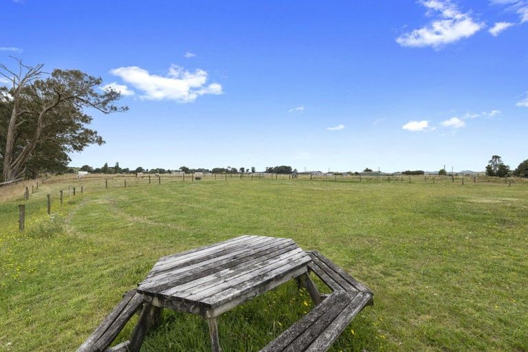 Photo of property in 53 Ladys Mile, Eltham, 4322