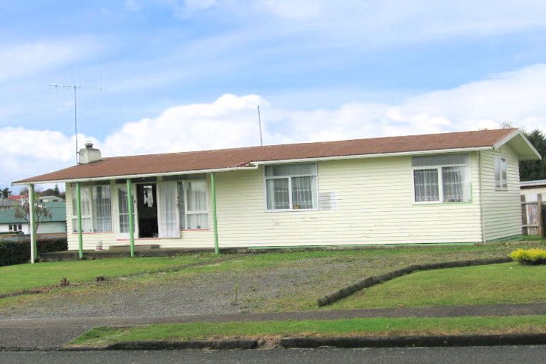 Photo of property in 1 John Street, Tokoroa, 3420