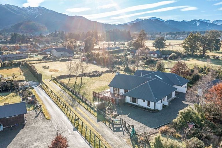 Photo of property in 6 Lochiel Drive, Hanmer Springs, 7334