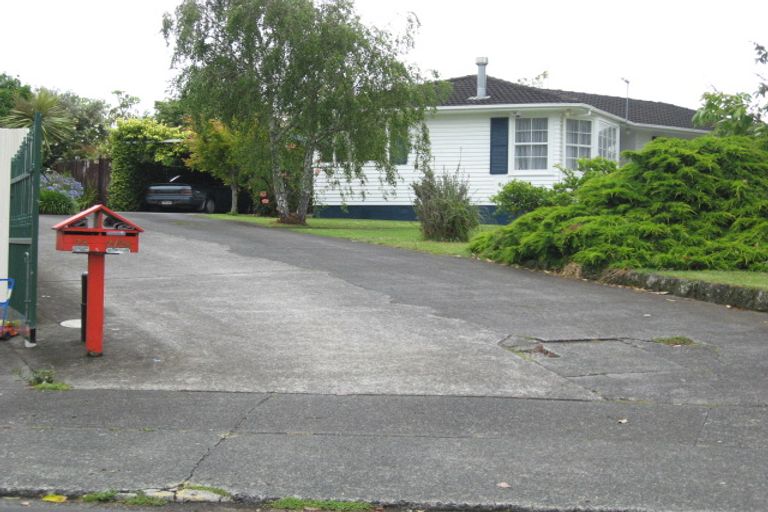 Photo of property in 1/30 Kea Place, Mangere Bridge, Auckland, 2022