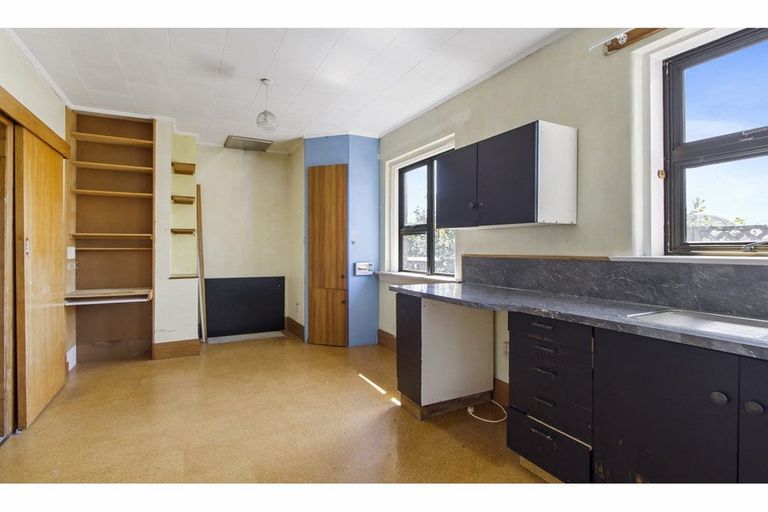 Photo of property in 2 Hertnon Street, West End, Timaru, 7910