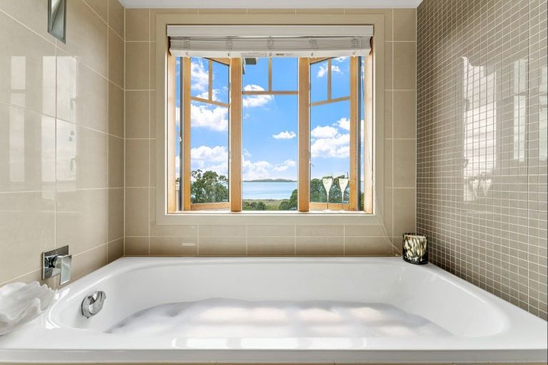 Photo of property in 36 Little Compton Mews, Snells Beach, 0920