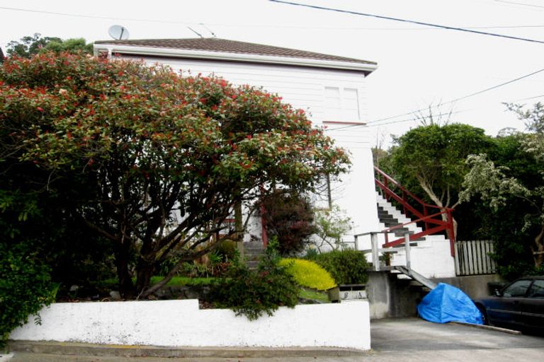 Photo of property in 6 Pimble Avenue, Karori, Wellington, 6012