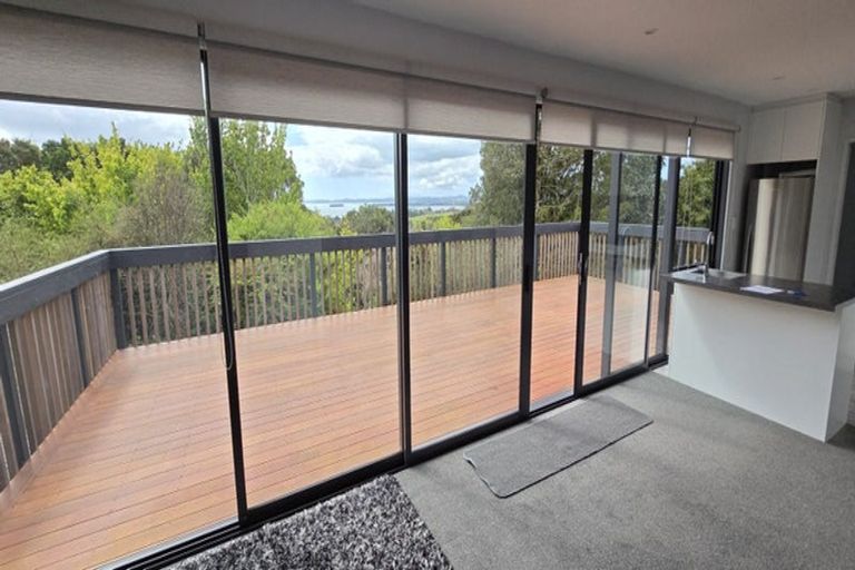 Photo of property in 67 Whites Road, Whitford, Howick, 2571