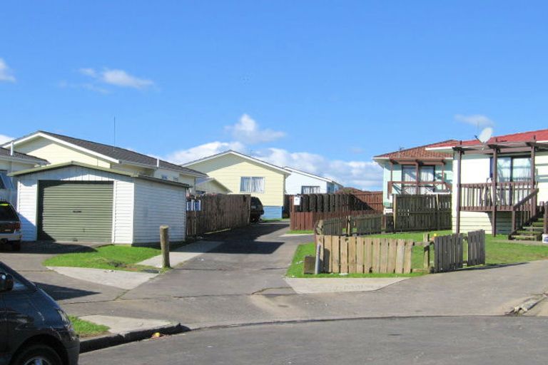 Photo of property in 8 Townley Place, Clover Park, Auckland, 2019