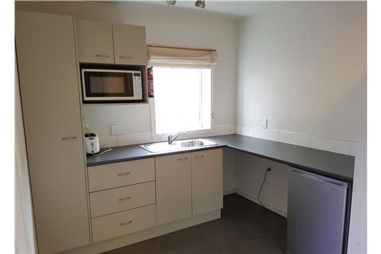 Photo of property in 15 Suffolk Street, Phillipstown, Christchurch, 8011