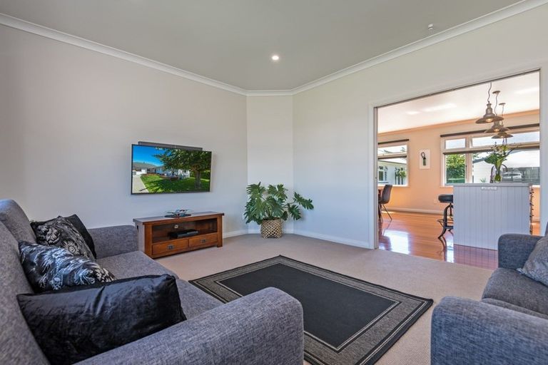 Photo of property in 85 Chelwood Street, Takaro, Palmerston North, 4412