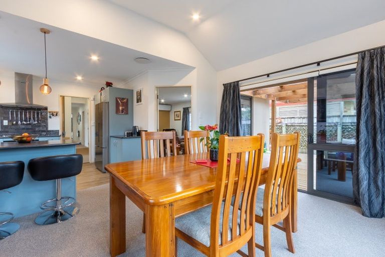 Photo of property in 94 Weggery Drive, Waikanae Beach, Waikanae, 5036