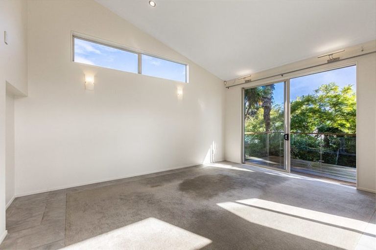 Photo of property in 70a Verran Road, Birkdale, Auckland, 0626