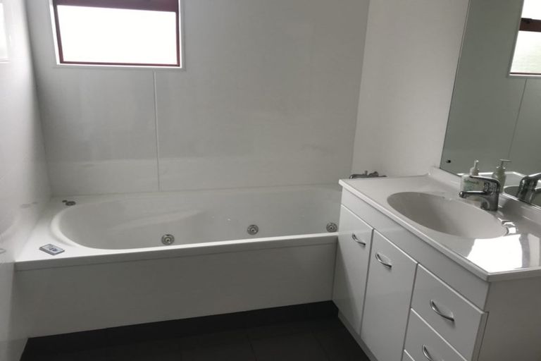 Photo of property in 5c Wilson Street, Newtown, Wellington, 6021