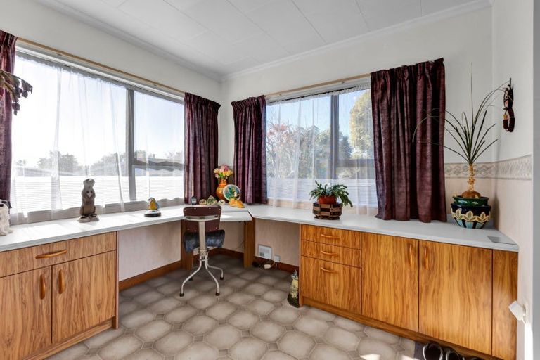 Photo of property in 1 Towai Street, Inglewood, 4330