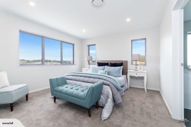 Photo of property in 9 Takurua Terrace, Orewa, 0931