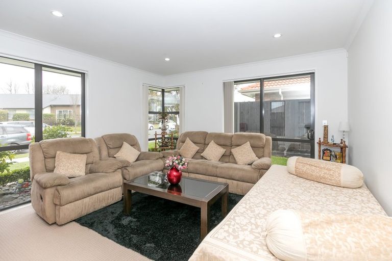 Photo of property in 213 Dixon Road, Fitzroy, Hamilton, 3206