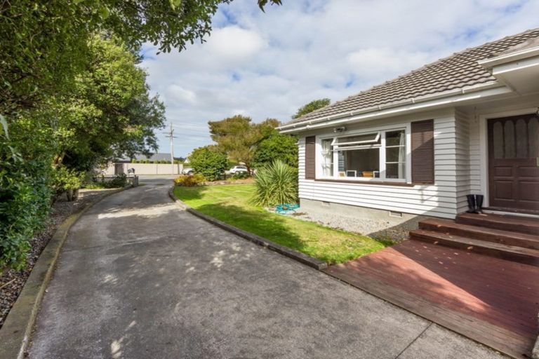 Photo of property in 357 Gardiners Road, Harewood, Christchurch, 8051
