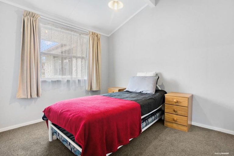 Photo of property in 13 Morrow Avenue, St Andrews, Hamilton, 3200
