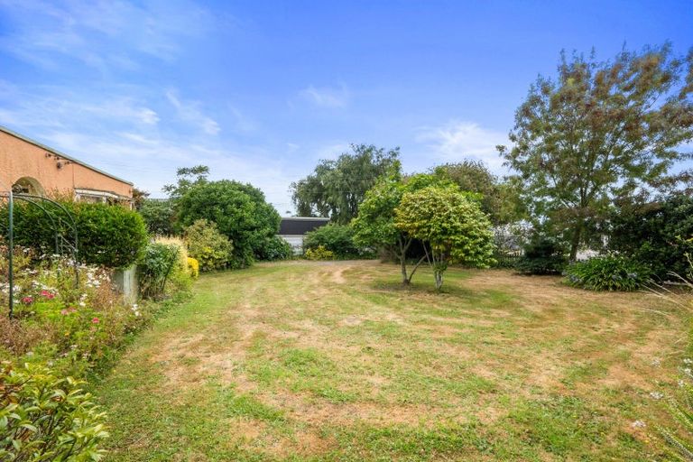 Photo of property in 22 Mckenzie Street, Levin, 5510