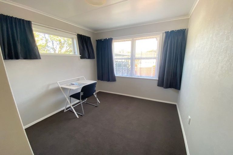 Photo of property in 18 Carlson Street, Dannevirke, 4930