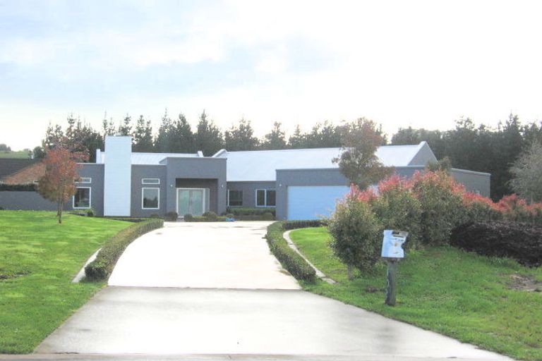 Photo of property in 21 Everlea Place, Alfriston, Auckland, 2105