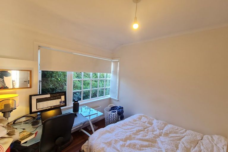 Photo of property in 93 Karori Road, Karori, Wellington, 6012
