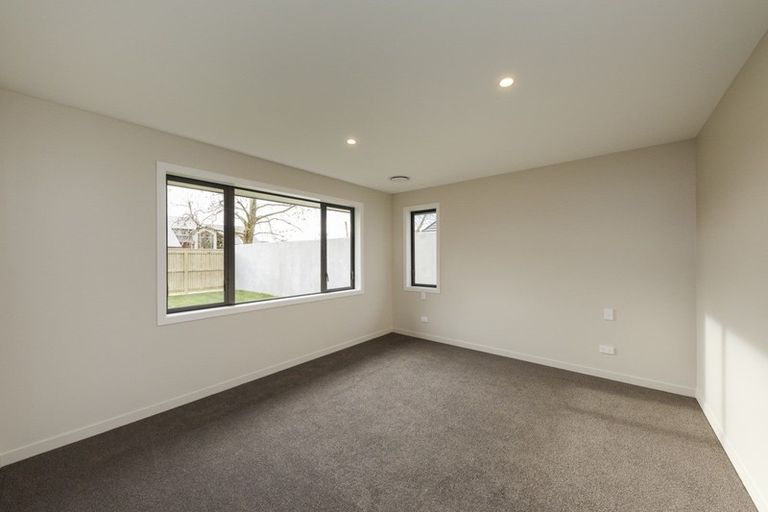 Photo of property in 13 Grand Oaks Drive, Awapuni, Palmerston North, 4412