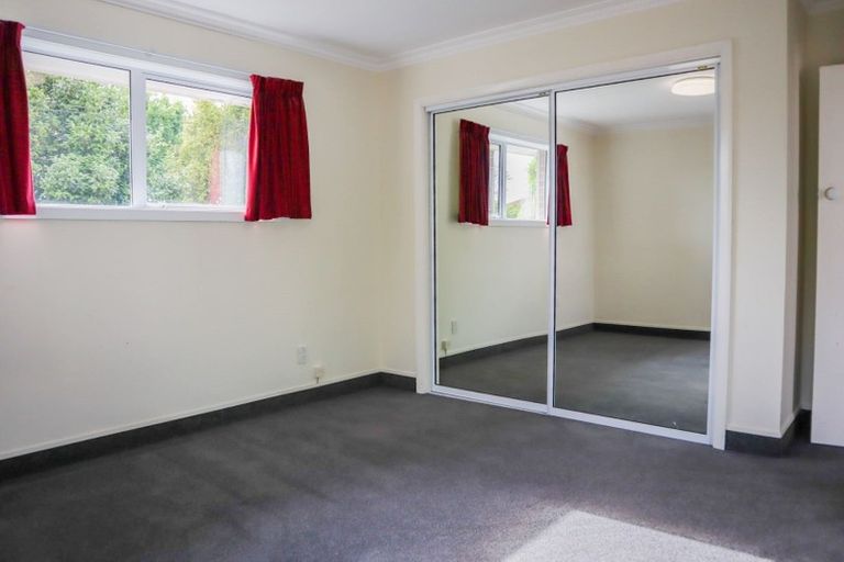 Photo of property in 229 Avonhead Road, Avonhead, Christchurch, 8042