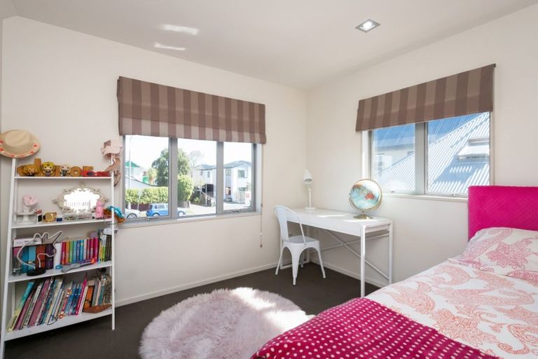 Photo of property in 90c Mandeville Street, Riccarton, Christchurch, 8011