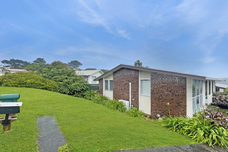 Photo of property in 61 Cunliffe Street, Churton Park, Wellington, 6037