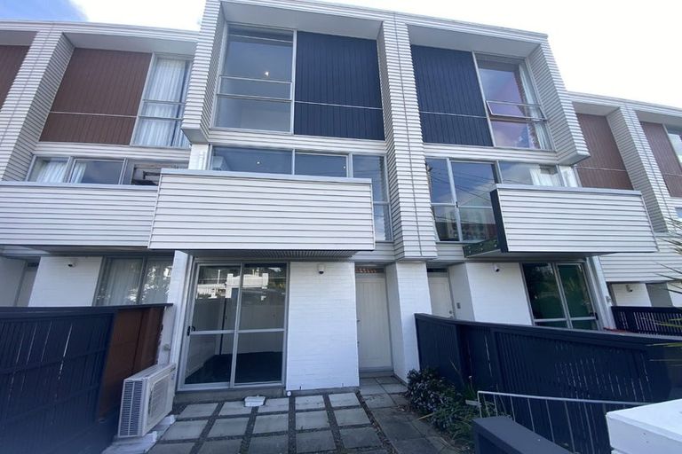 Photo of property in The Altair, 11/120 Rintoul Street, Newtown, Wellington, 6021