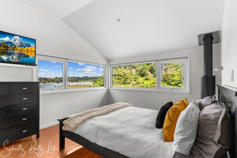 Photo of property in 1122 Whakapirau Road, Whakapirau, Maungaturoto, 0583