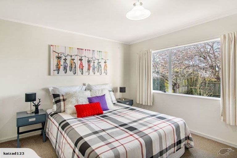 Photo of property in 27b Sutton Crescent, Papakura, 2110