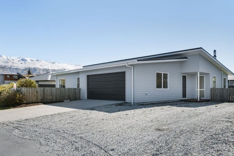 Photo of property in 4 Parkburn Lane, Mount Pisa, Cromwell, 9383