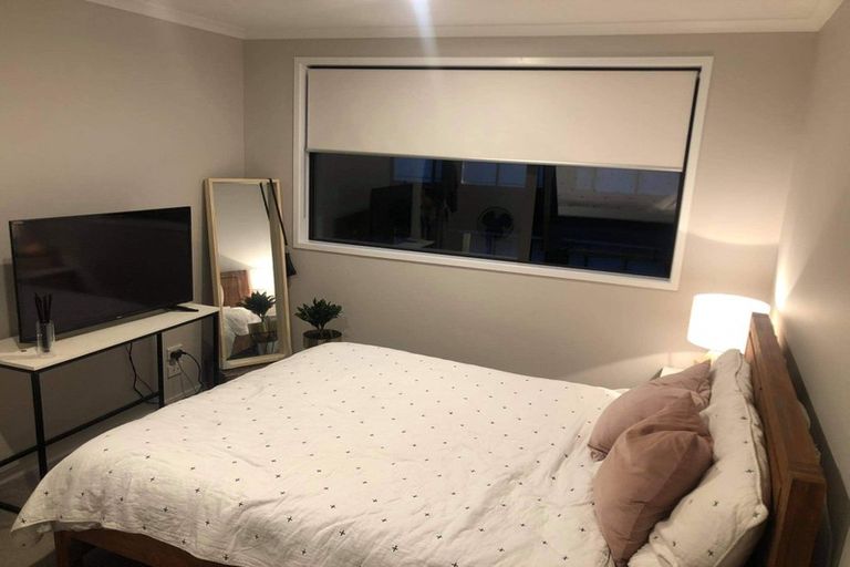 Photo of property in 9 Piko Lane, Hobsonville, Auckland, 0616