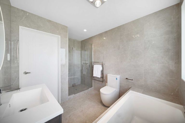 Photo of property in 13 Korowhiti Road, Clarks Beach, 2122