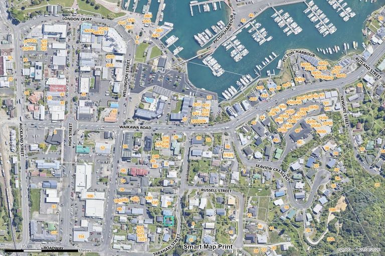 Photo of property in 17a Taranaki Street, Picton, 7220