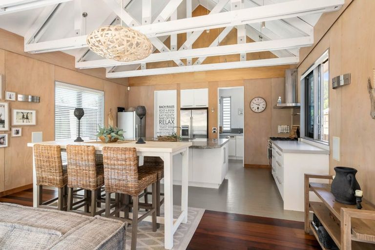 Photo of property in 121 Motu Hei, Pauanui, Hikuai, 3579