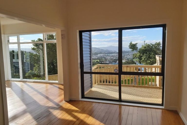 Photo of property in 31 Sidlaw Street, Strathmore Park, Wellington, 6022