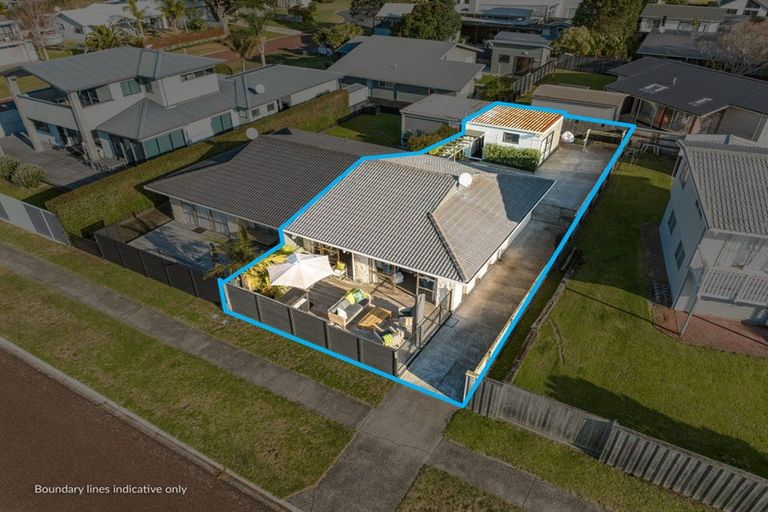 Photo of property in 4a Pauanui Boulevard, Pauanui, Hikuai, 3579