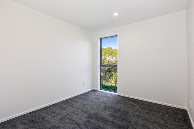 Photo of property in 10a Rewa Terrace, Tawa, Wellington, 5028